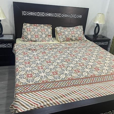 Grey Orchard Homestay - A Family Place Lahore Exteriör bild
