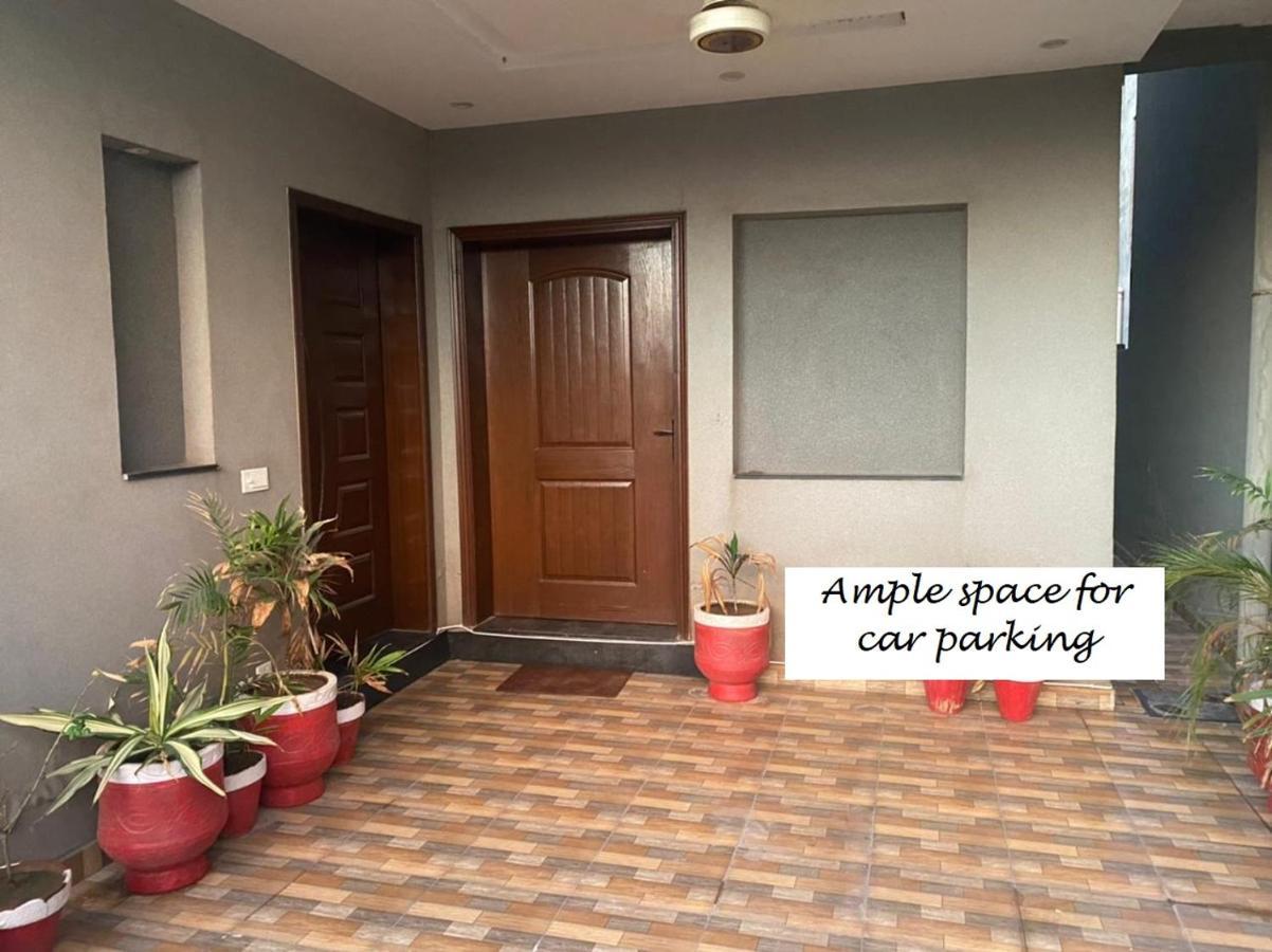 Grey Orchard Homestay - A Family Place Lahore Exteriör bild