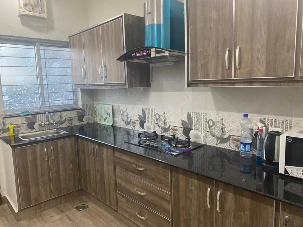 Grey Orchard Homestay - A Family Place Lahore Exteriör bild