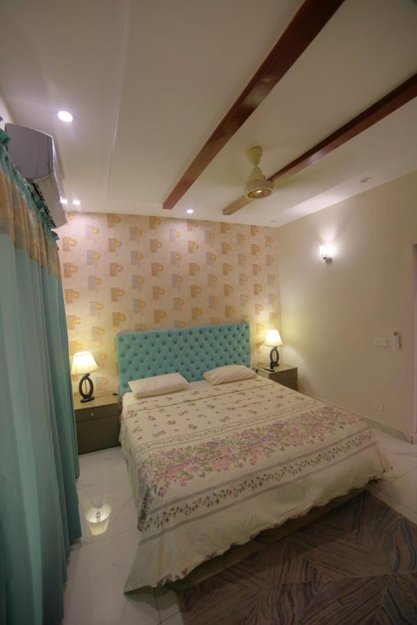 Grey Orchard Homestay - A Family Place Lahore Exteriör bild