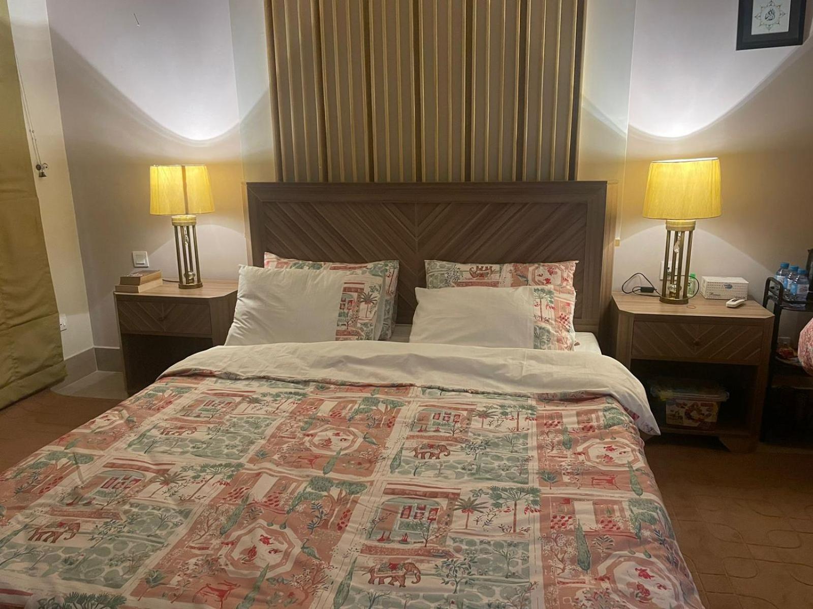 Grey Orchard Homestay - A Family Place Lahore Exteriör bild