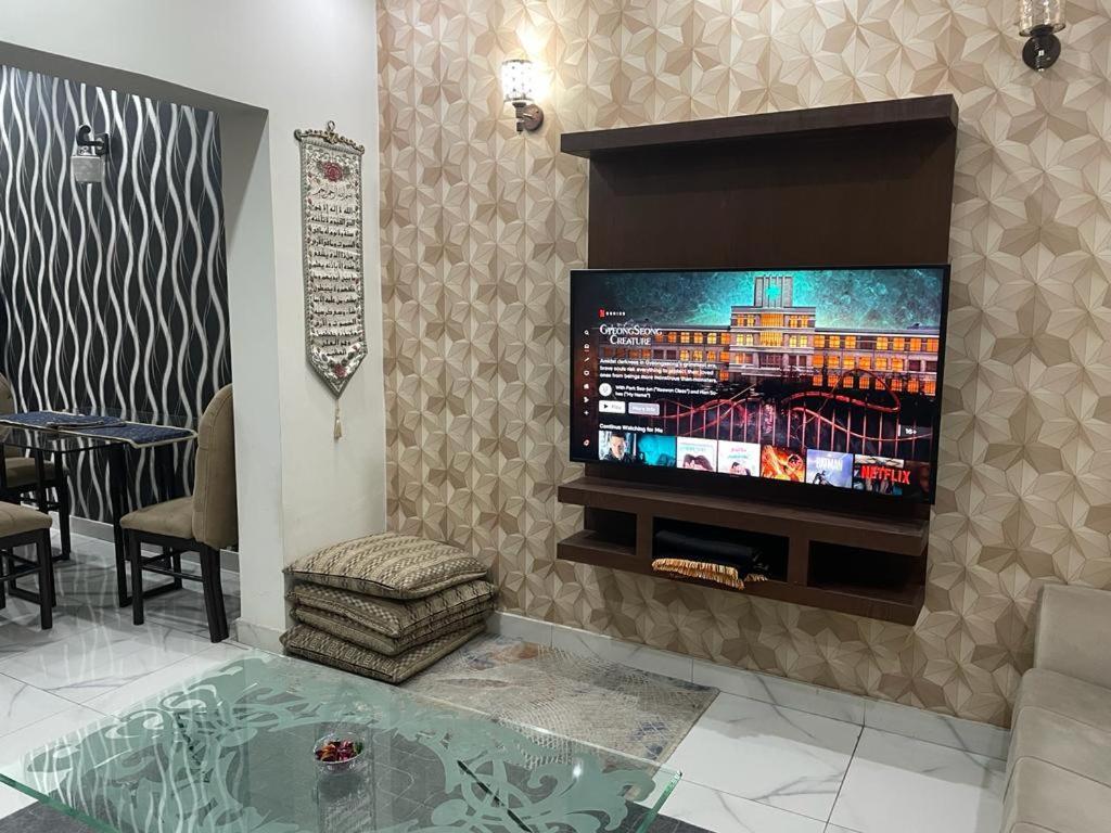 Grey Orchard Homestay - A Family Place Lahore Exteriör bild