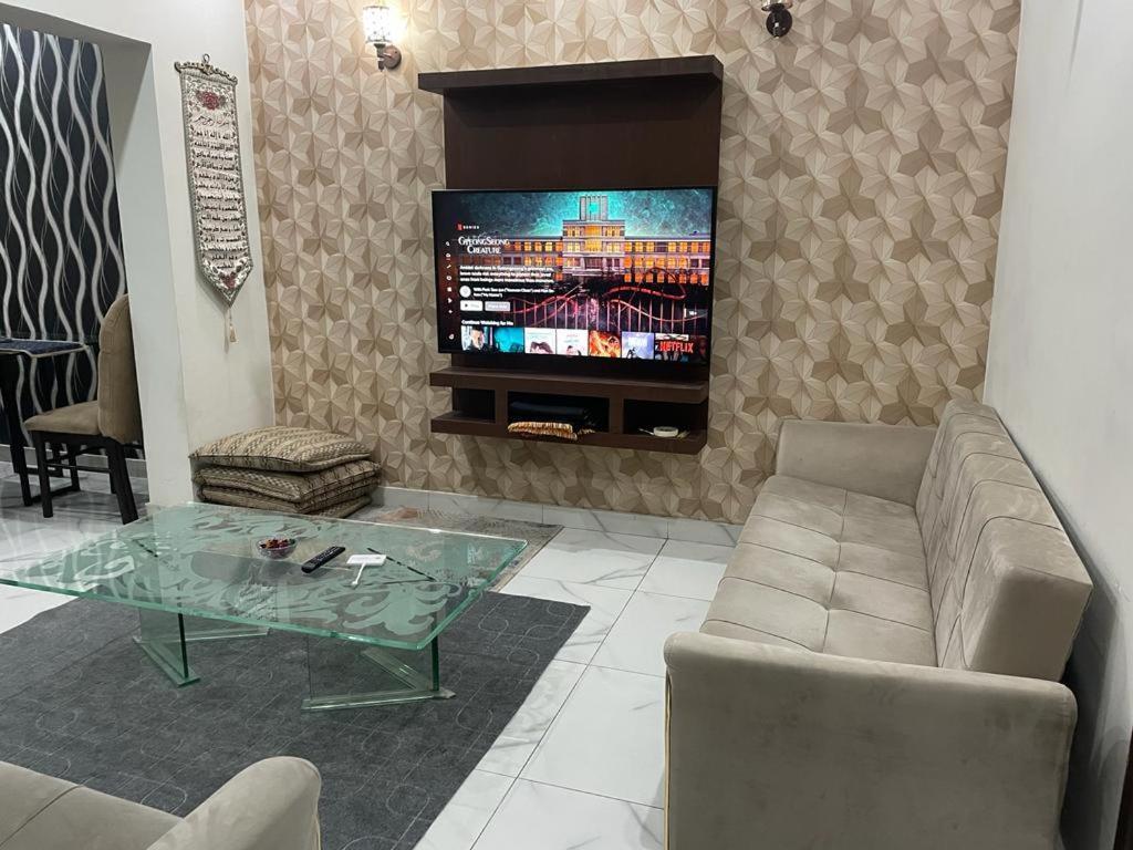 Grey Orchard Homestay - A Family Place Lahore Exteriör bild
